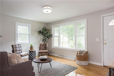 145 Custer St, Warwick, RI 02889 photo 2