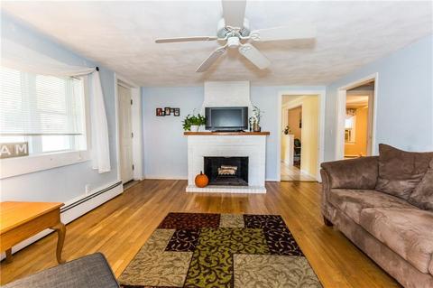 91 Symonds Ave, Warwick, RI 02889 photo 3