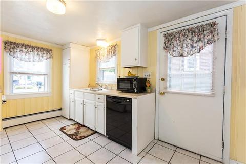 91 Symonds Ave, Warwick, RI 02889 photo 10