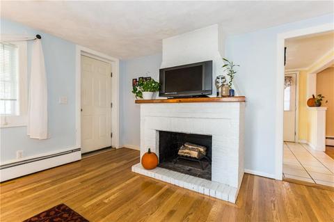 91 Symonds Ave, Warwick, RI 02889 photo 5