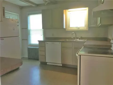 66 Colonial Ave, Warwick, RI 02886 photo 13