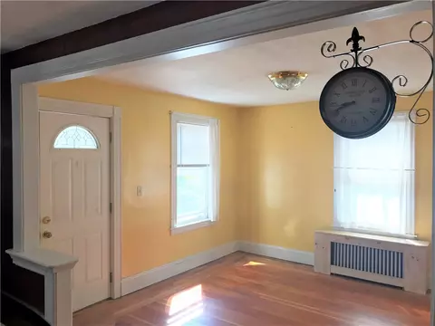 66 Colonial Ave, Warwick, RI 02886 photo 8
