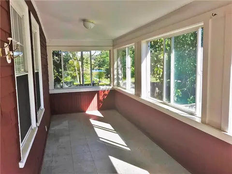 66 Colonial Ave, Warwick, RI 02886 photo 4