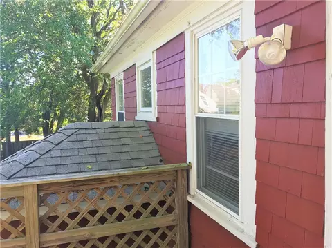 66 Colonial Ave, Warwick, RI 02886 photo 15