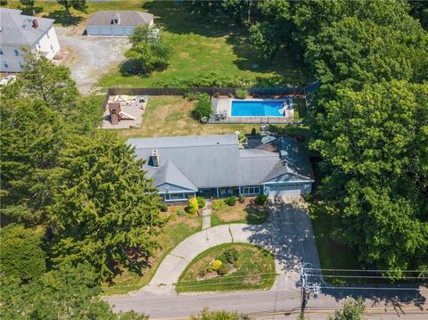 20 Long Ln, Warren, RI 02885 photo 2