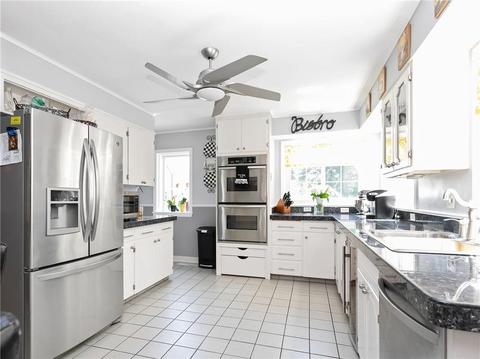 20 Long Ln, Warren, RI 02885 photo 6
