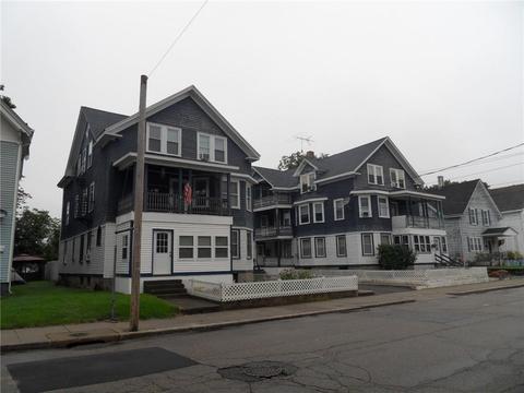 84 Park Pl, Woonsocket, RI 02895 photo 2