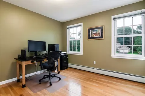 34 Castleton Dr, Cranston, RI 02921 photo 32