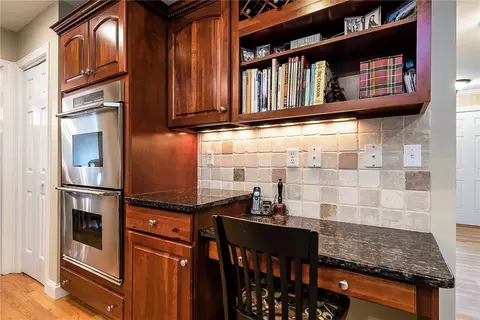 34 Castleton Dr, Cranston, RI 02921 photo 9