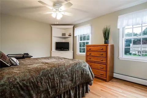 34 Castleton Dr, Cranston, RI 02921 photo 33