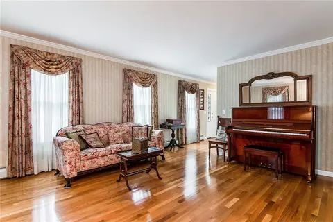 34 Castleton Dr, Cranston, RI 02921 photo 18