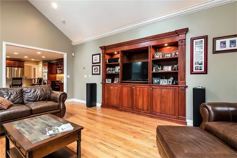 34 Castleton Dr, Cranston, RI 02921 photo 12