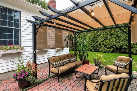 34 Castleton Dr, Cranston, RI 02921 photo 23