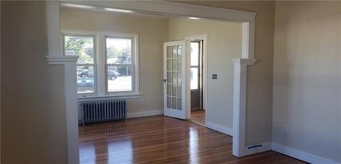 1975 Warwick Ave, Warwick, RI 02889 photo 3
