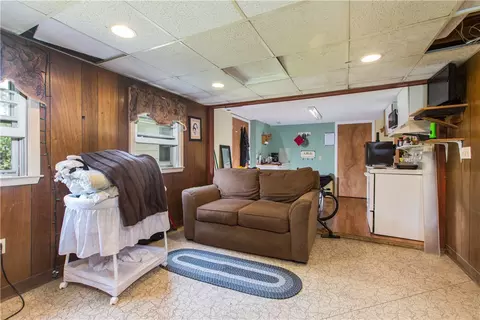 11 Nancy St, Coventry, RI 02816 photo 6