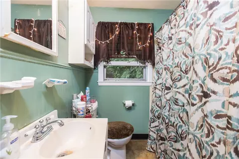 11 Nancy St, Coventry, RI 02816 photo 16