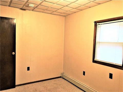 75 Middle St, Woonsocket, RI 02895 photo 9