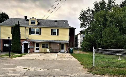 75 Middle St, Woonsocket, RI 02895 photo 2