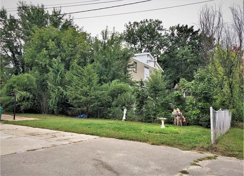 75 Middle St, Woonsocket, RI 02895 photo 3