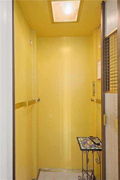 557 Budlong Rd, Cranston, RI 02920 photo 11