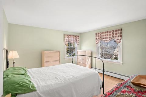 557 Budlong Rd, Cranston, RI 02920 photo 18