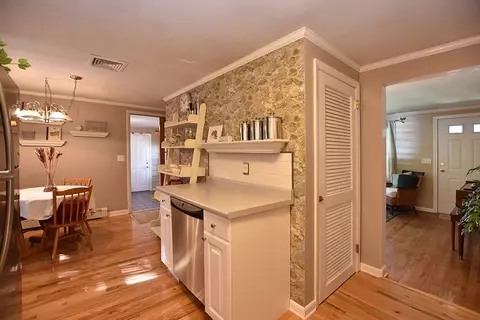 296 Hunt Ave, Warwick, RI 02886 photo 7