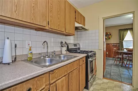143 Joffre Ave, Woonsocket, RI 02895 photo 17