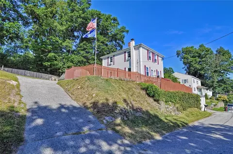 143 Joffre Ave, Woonsocket, RI 02895 photo 3