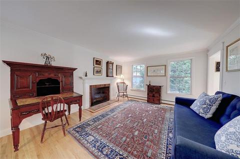 29 Smith St, Bristol, RI 02809 photo 9