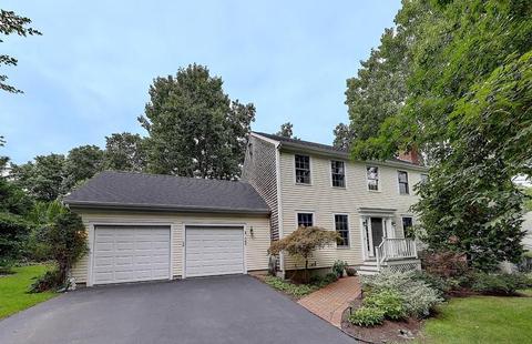 29 Smith St, Bristol, RI 02809 photo 3