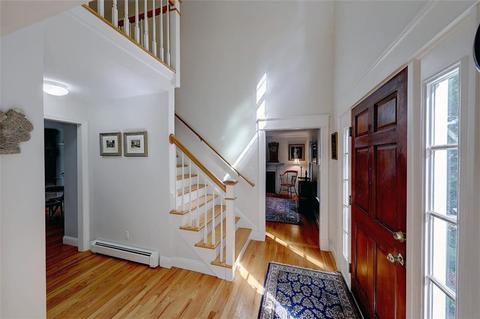 29 Smith St, Bristol, RI 02809 photo 5