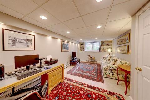 29 Smith St, Bristol, RI 02809 photo 24