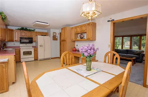 16 Plain St, Walpole, MA 02081 photo 3