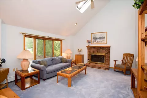16 Plain St, Walpole, MA 02081 photo 9