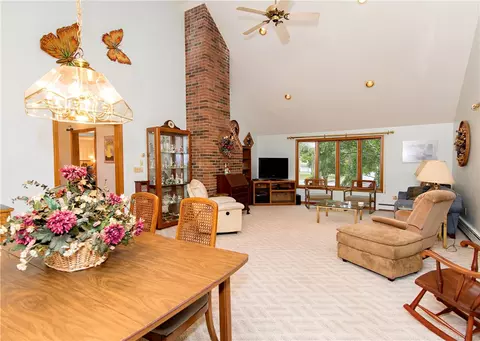 16 Plain St, Walpole, MA 02081 photo 4
