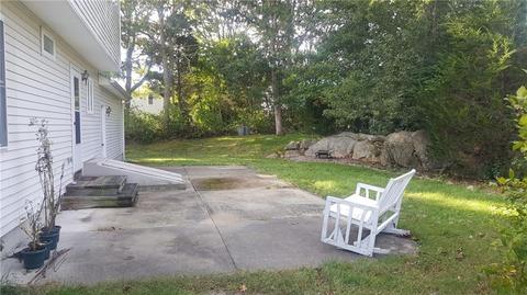14 Red Brook Dr, Westerly, RI 02891 photo 5