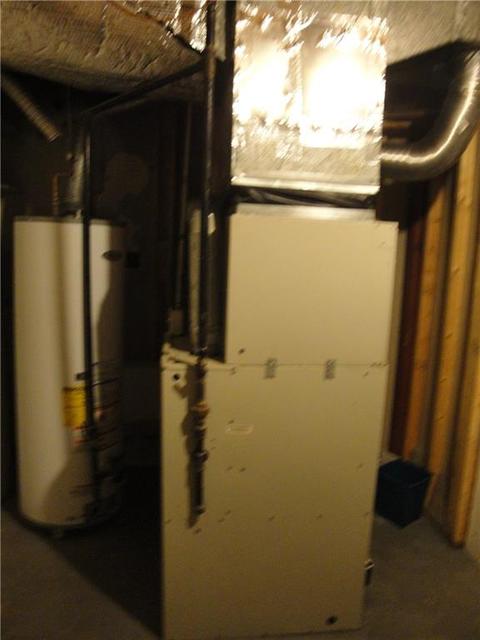 281 Chestnut St, Warwick, RI 02888 photo 36