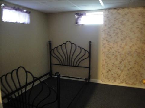 281 Chestnut St, Warwick, RI 02888 photo 31