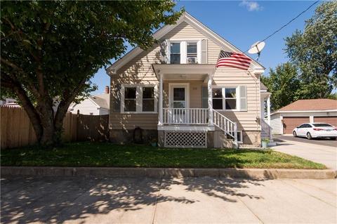 342 Mowry St, Woonsocket, RI 02895 photo 3