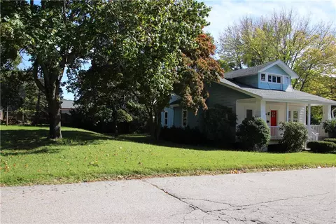 95 Beacon Ave, Woonsocket, RI 02895 photo 6