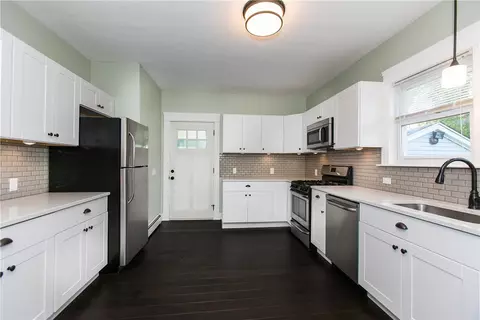 95 Beacon Ave, Woonsocket, RI 02895 photo 8