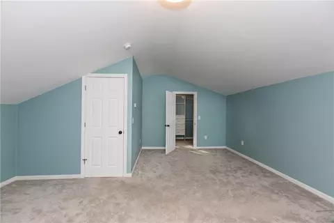 95 Beacon Ave, Woonsocket, RI 02895 photo 25
