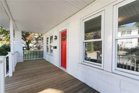 95 Beacon Ave, Woonsocket, RI 02895 photo 5