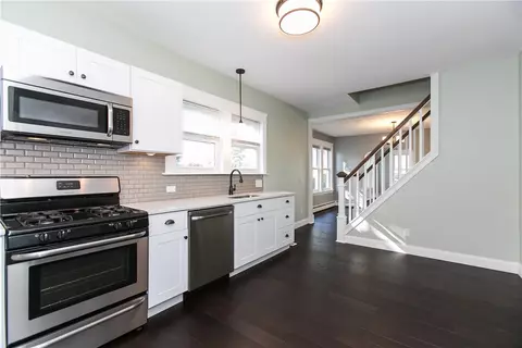 95 Beacon Ave, Woonsocket, RI 02895 photo 10