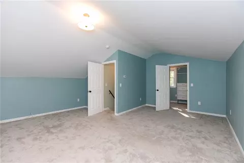 95 Beacon Ave, Woonsocket, RI 02895 photo 22