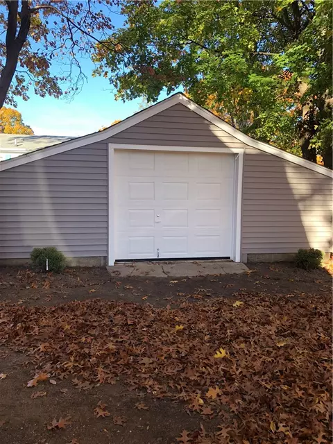 123 Pinehurst Ave, Warwick, RI 02889 photo 3
