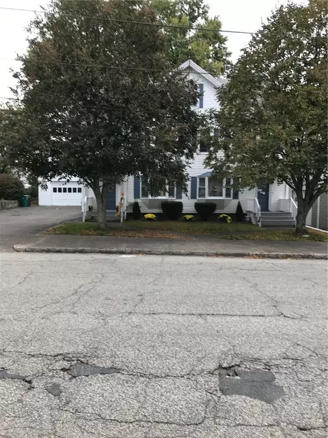 39 Roland St, Woonsocket, RI 02895 photo 1