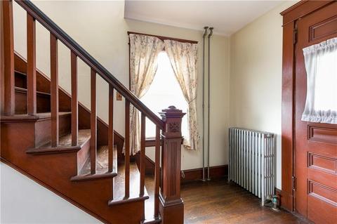 184 Peckham Ave, Middletown, RI 02842 photo 10