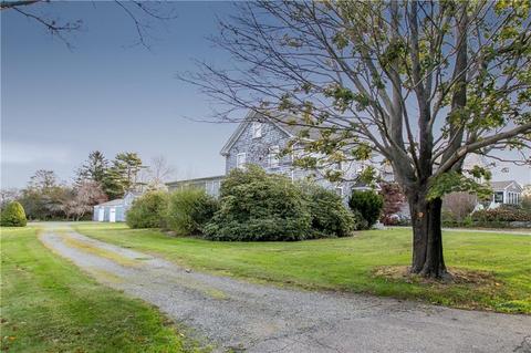 184 Peckham Ave, Middletown, RI 02842 photo 3
