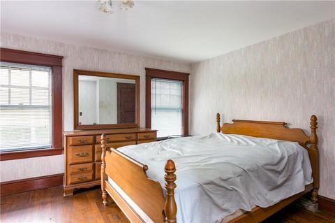 184 Peckham Ave, Middletown, RI 02842 photo 16